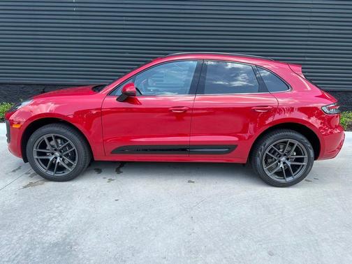 2025 Porsche Macan