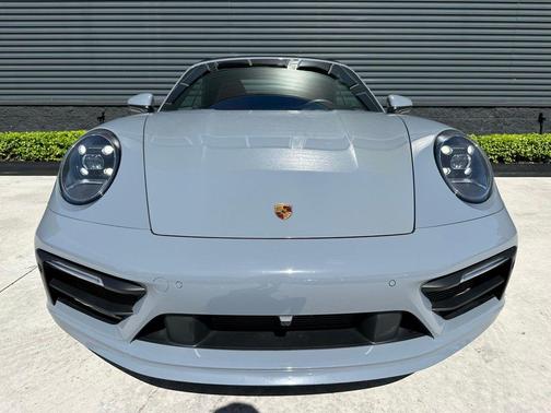 2023 Porsche 911 Carrera