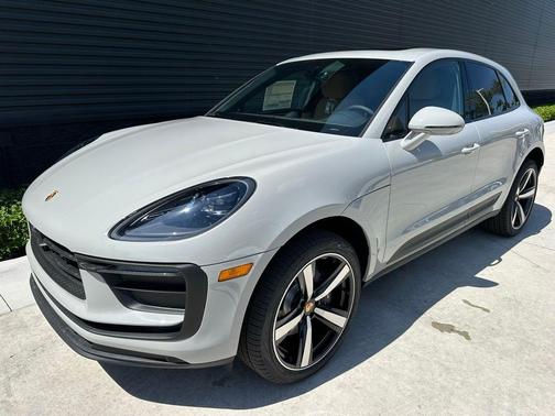 2025 Porsche Macan T