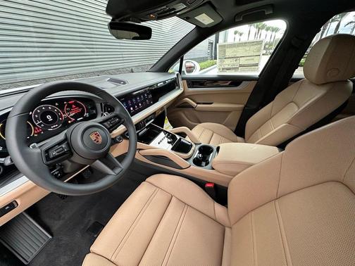 2026 Porsche Cayenne Base