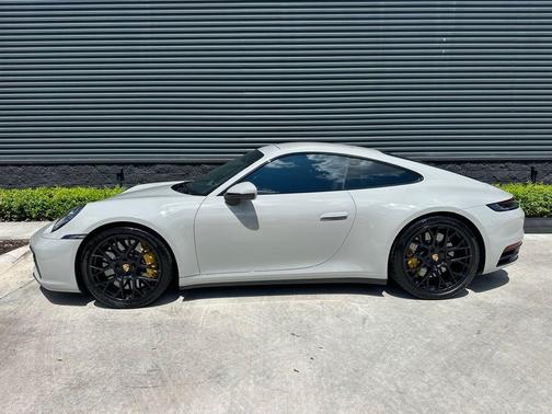 2020 Porsche 911 Carrera S