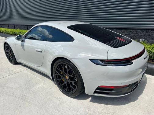 2020 Porsche 911 Carrera S