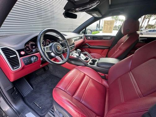 2022 Porsche Cayenne