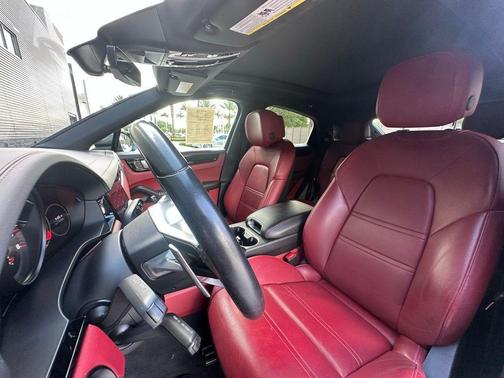 2022 Porsche Cayenne