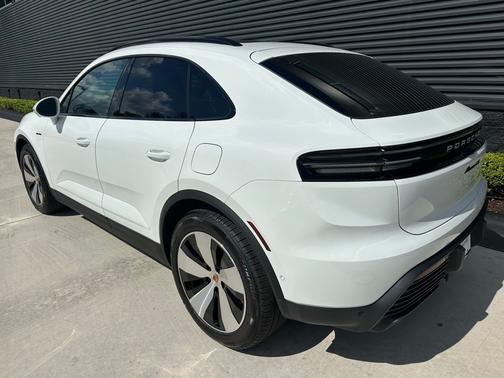 White 2026 Porsche Macan 4S