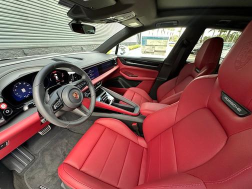White 2026 Porsche Macan 4S
