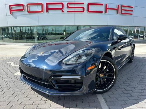 Night Blue Metallic 2018 Porsche Panamera Turbo S