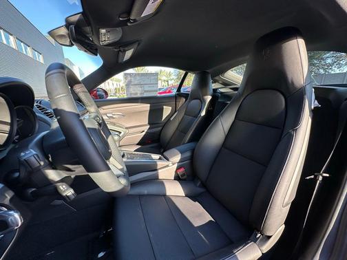 2025 Porsche 718 Cayman 