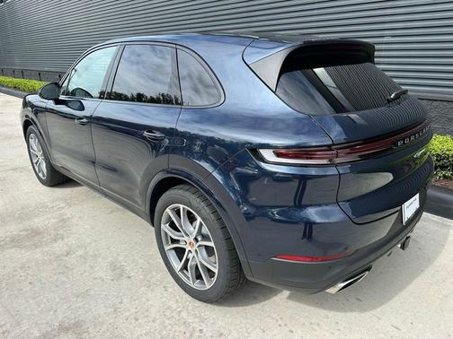 2026 Porsche Cayenne Base