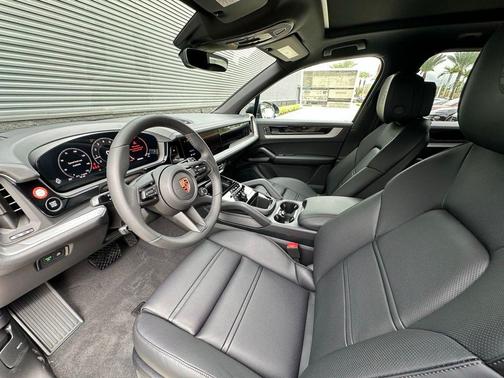 2026 Porsche Cayenne Base
