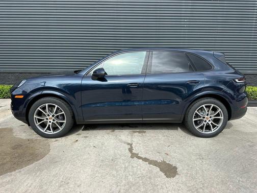 2026 Porsche Cayenne Base