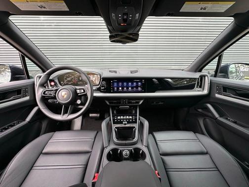 2026 Porsche Cayenne Base