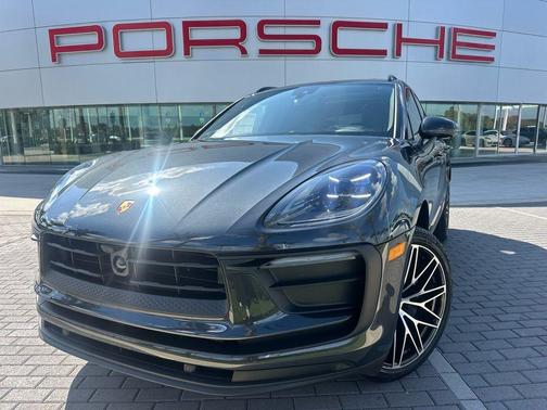 2026 Porsche Macan Base