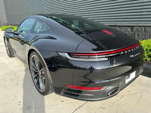 2022 Porsche 911 Carrera S