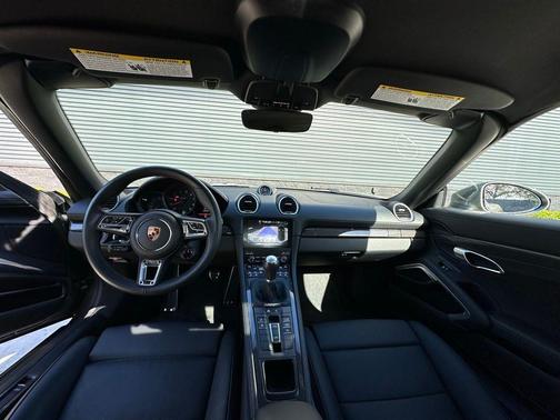 2025 Porsche 718 Boxster GTS 4.0