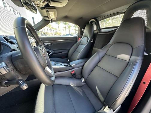 2025 Porsche 718 Boxster GTS 4.0