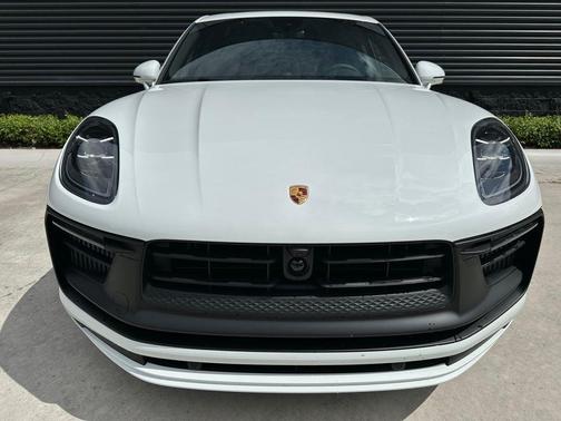 White 2025 Porsche Macan GTS