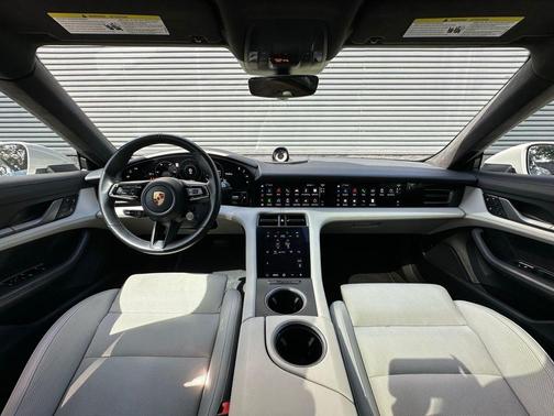 2022 Porsche Taycan 4S