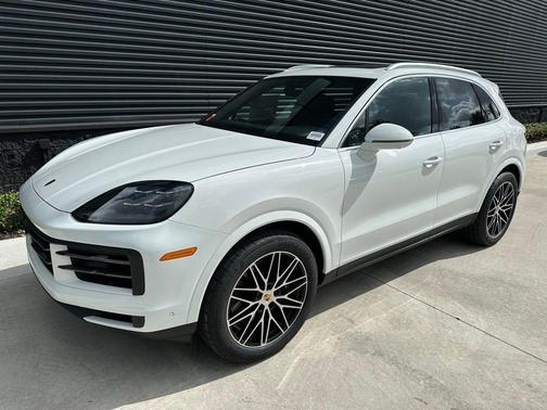 2024 Porsche Cayenne Base