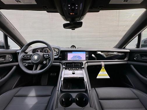 2026 Porsche Panamera Turbo