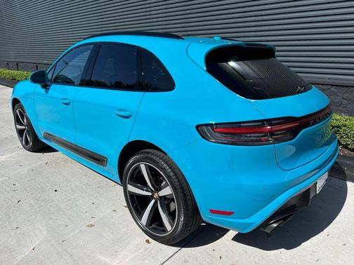 2023 Porsche Macan 