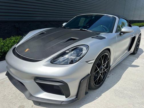 2025 Porsche 718 Spyder RS