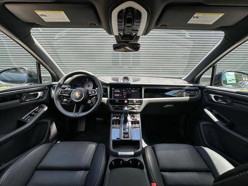 Volcano Grey Metallic 2026 Porsche Macan S