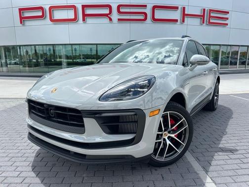 Chalk 2023 Porsche Macan S