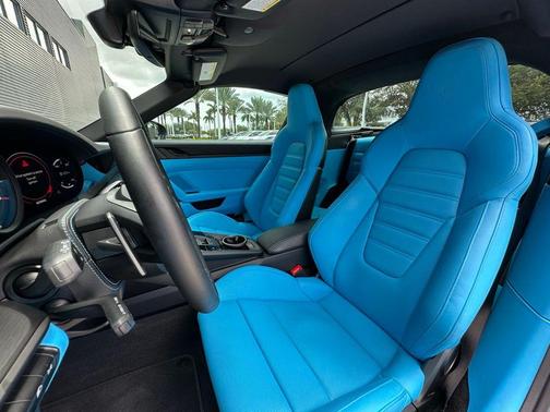 2024 Porsche 911 Targa 4 GTS