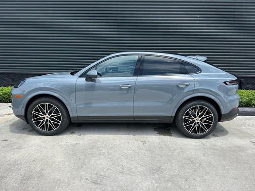 Arctic Grey 2026 Porsche Cayenne AWD