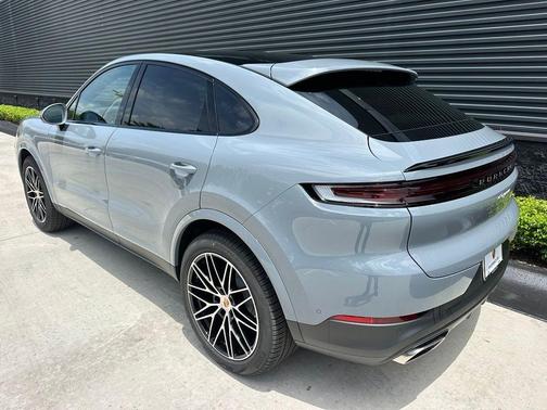 Arctic Grey 2026 Porsche Cayenne AWD