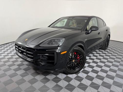 Black Metallic 2026 Porsche Cayenne S