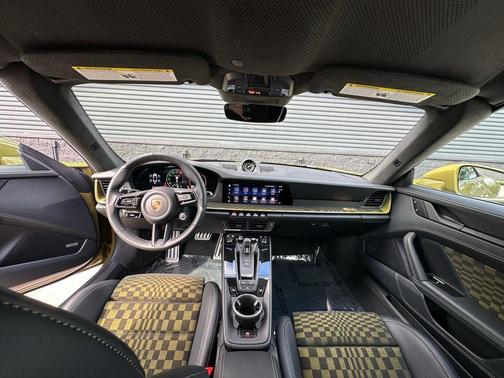 2026 Porsche 911 Carrera GTS