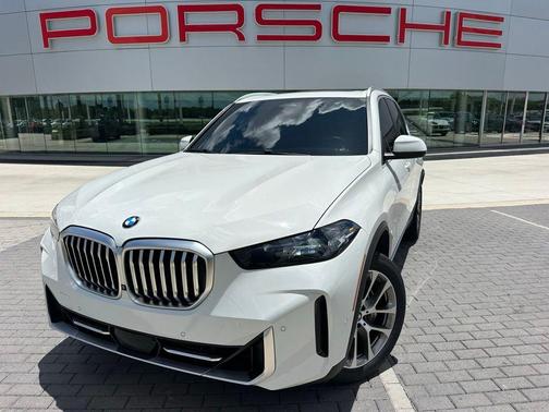 Alpine White 2024 BMW X5 sDrive40i