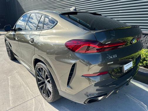 2023 BMW X6 xDrive40i