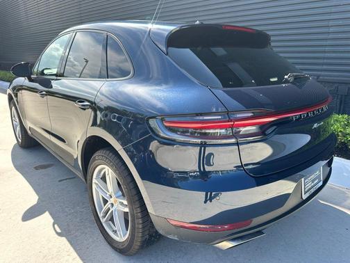 2021 Porsche Macan Base