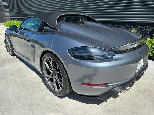 2025 Porsche 718 Spyder RS