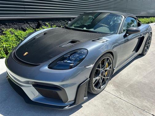 2025 Porsche 718 Spyder RS