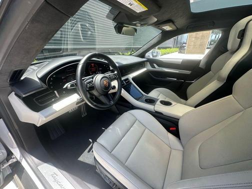 2024 Porsche Taycan 4S