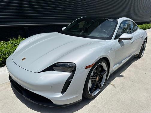 2024 Porsche Taycan 4S