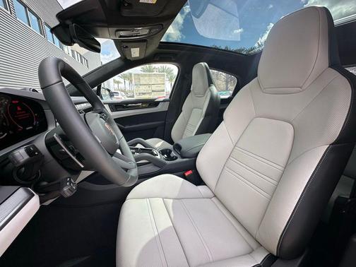 2026 Porsche Cayenne GTS