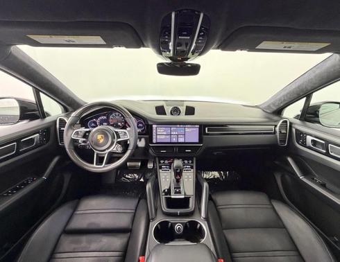 Jet Black Metallic 2021 Porsche Cayenne GTS