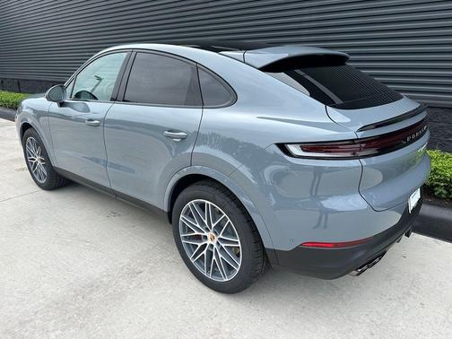 Arctic Grey 2026 Porsche Cayenne S Coupe AWD