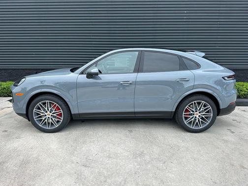 Arctic Grey 2026 Porsche Cayenne S Coupe AWD