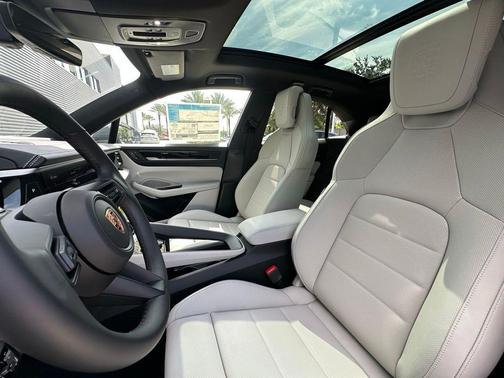 Slate Gray 2026 Porsche Macan 4