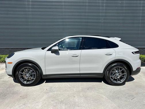2026 Porsche Cayenne AWD