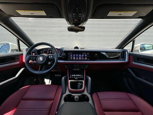 2026 Porsche Cayenne AWD