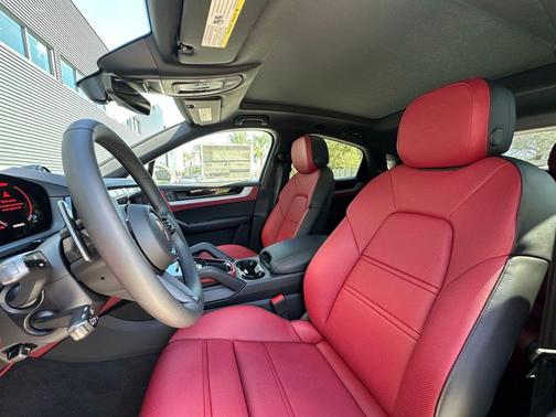 2026 Porsche Cayenne AWD