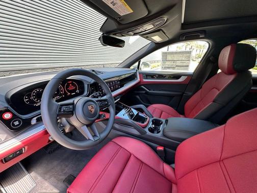 2026 Porsche Cayenne AWD