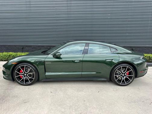 2025 Porsche Taycan 4S